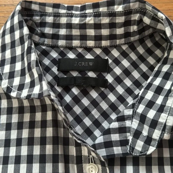 🧢J. Crew navy/white check boy shirt with round collar. Size S. - Picture 5 of 10